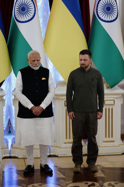 нарендра моди в украине, нарендра моди в киеве, нарендра моди и зеленый, что привез нарендра моди, нарендра моди и переговоры с РФ, мирные переговоры, нарендра моди посредник