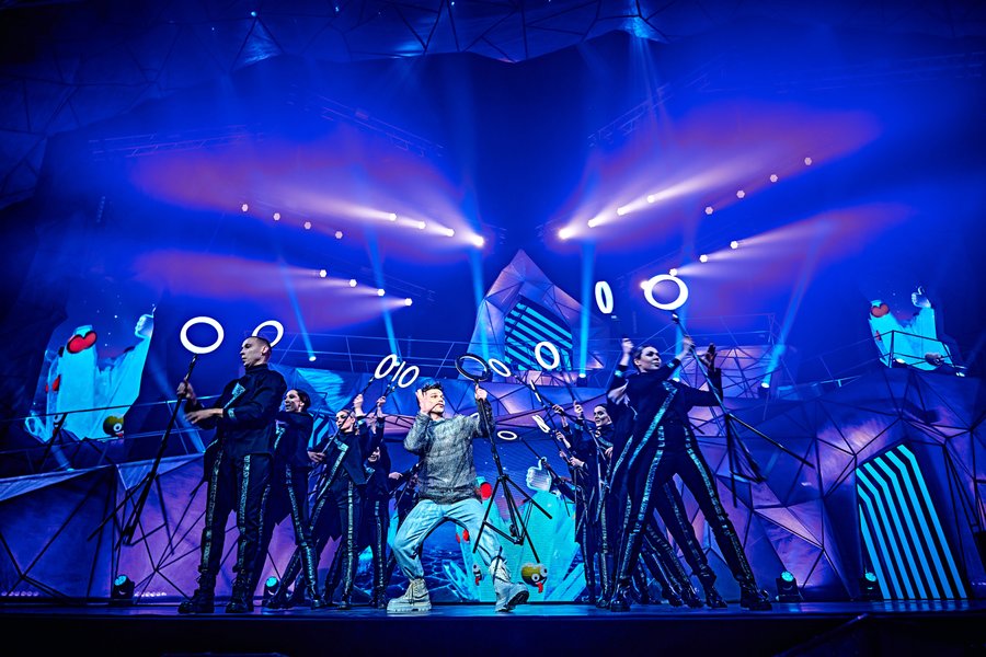 оля полякова, "Нова Cнігова королева", новогоднее шоу, новогоднее представление, шоу во дворце украина, дворец украина, мюзикл снежная королева, украинский мюзикл, новый год