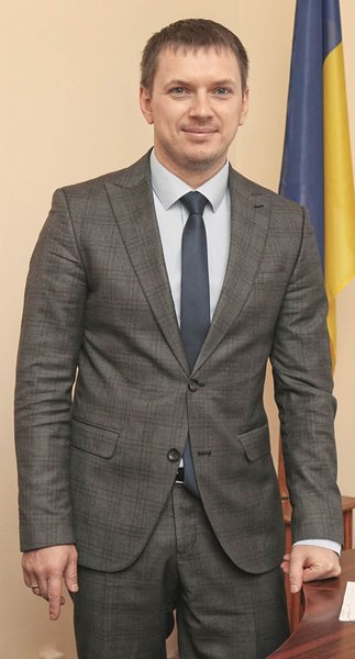   Безопасные выборы. В рабочую группу ЦИК по противодействию COVID-19 вошли представители Минздрава, СНБО, правоохранитель­ных органов, нардепы и пр. / Фото: Кирилл Чуботин 