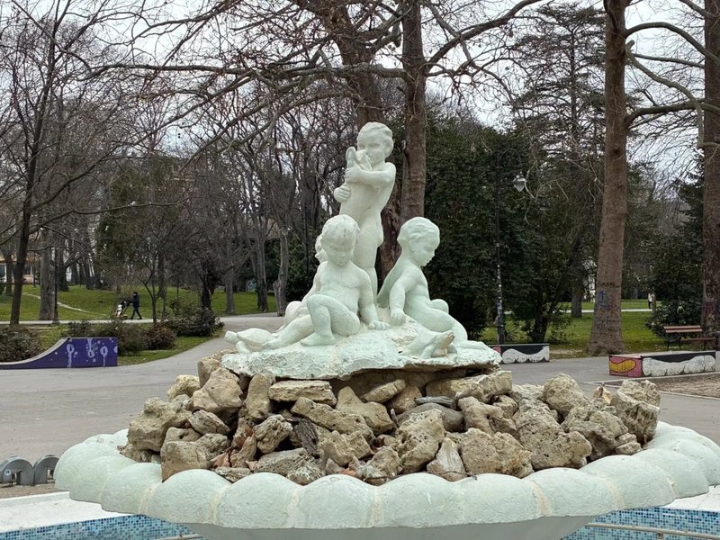 Фото на iPhone 17e