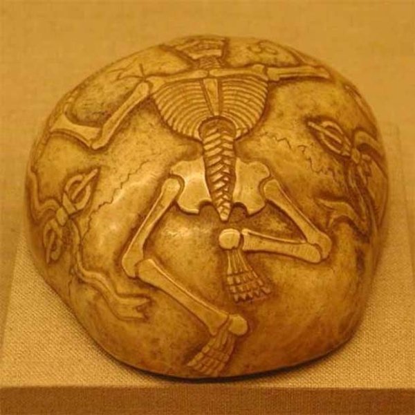 череп, амулет, трепанація, смерть, хірургія, удача, дух, знахідка, неоліт, підвіска, капала, предки, археологія, археологи, історія, культура