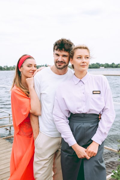 Руслан Мирошниченко мелодрама "Две сестры"