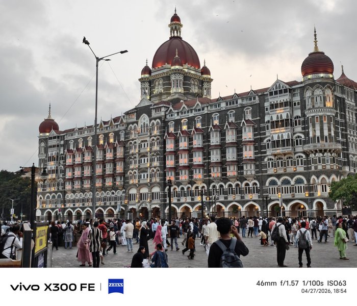 Фото, снятое основной камерой Vivo X300 FE