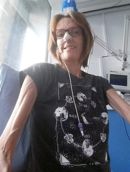 Стоматология, вырвать зуб, медицина, курьезы, цены на зубы, Великобритания, фото, пациентка, скандал