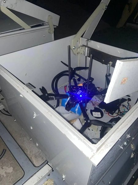 FPV-дрон на борту морского беспилотника