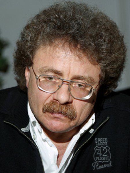 

Михаил Якир: "Есть интеллигентные дети и жлобы. В математических классах, как правило, учатся первые"
