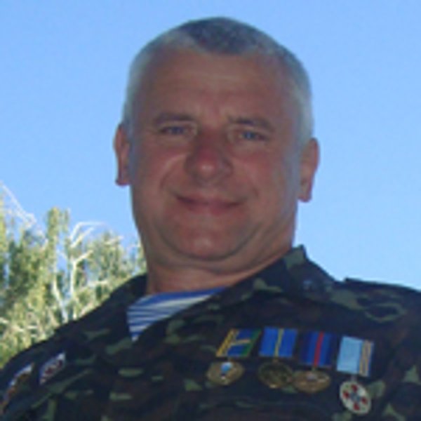 

Петр Петраковский
отец майора — полковник запаса 

