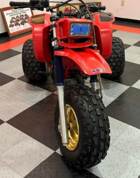 Honda ATC 250R, мотоцикл Honda, трехколесный мотоцикл, трайк Honda