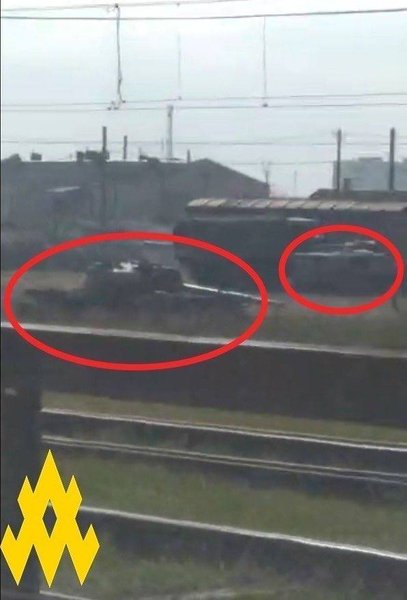 Росія перекидає танки до Криму