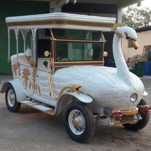 авто лебідь авто лебідь