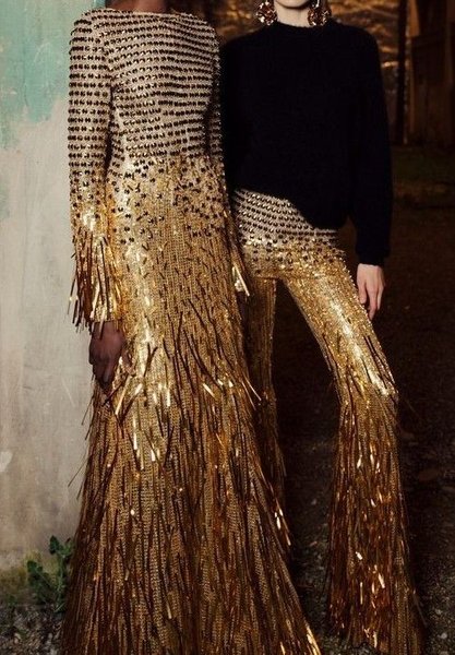 модные образы на Новый год 2025 трендовые цвета 2025 года стильные новогодние луки что надеть на Новый год 2025 зеленый