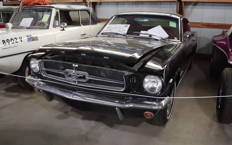 коллекция авто, коллекция Элмера, продажа авто, Chevrolet Corvette, Ford Mustang, Dodge Challenger