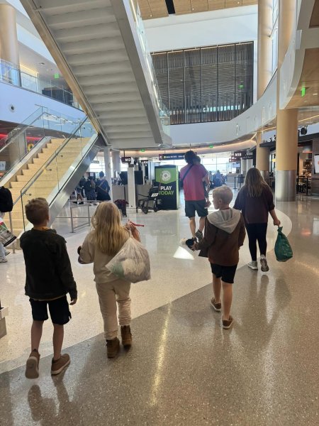 Родина Голтів зі США Круїз закінчився справжнім пеклом, корабель залишив туристів на Алясці, скандал, курйози під час мандрівок, США