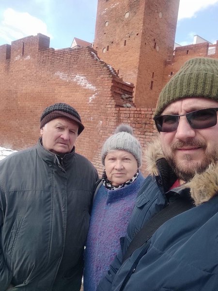 Павло Пархоменко, українці у Варшаві, біженці з ірпеня, евакуація з ірпеня, евакуація, біженці