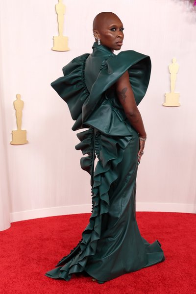 Синтія Еріво