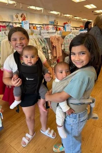 Сыновья родились с разницей в 24 дня, уникальная беременность, суррогатное материнство, дети, роды, фото, США