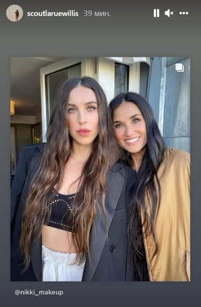 Деми Мур с дочерью