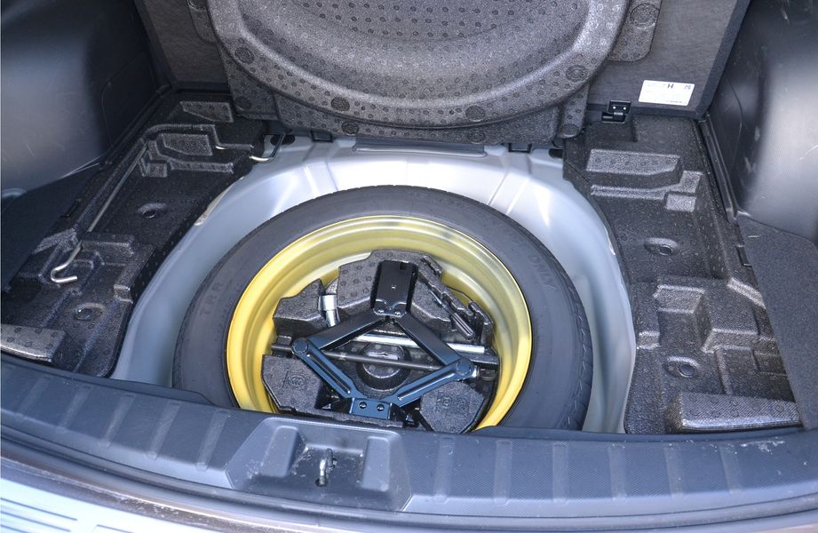 запасное колесо, Subaru Forester, новый Subaru Forester, Subaru Forester 2024, кроссовер Subaru, Subaru Forester в Украине