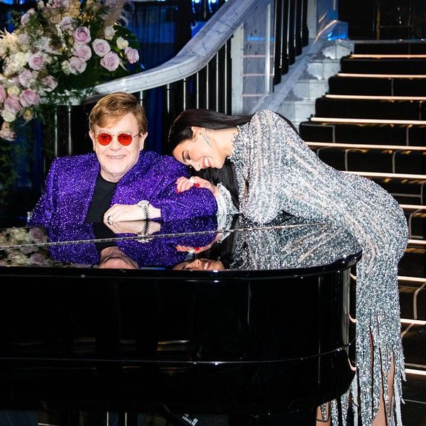 Дуа Липа, вечеринка