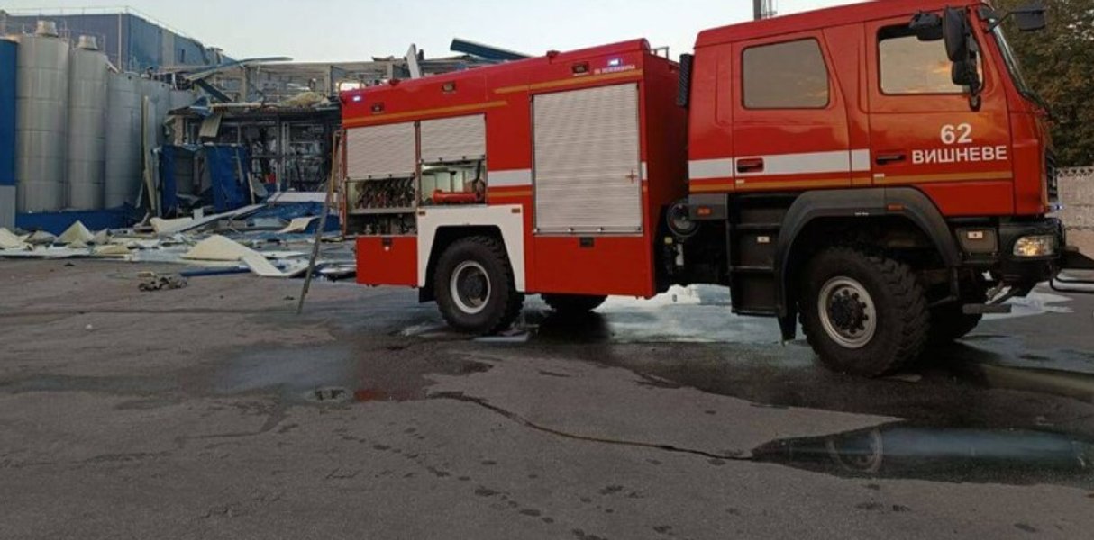 Под Киевом ракета попала в завод Pepsi