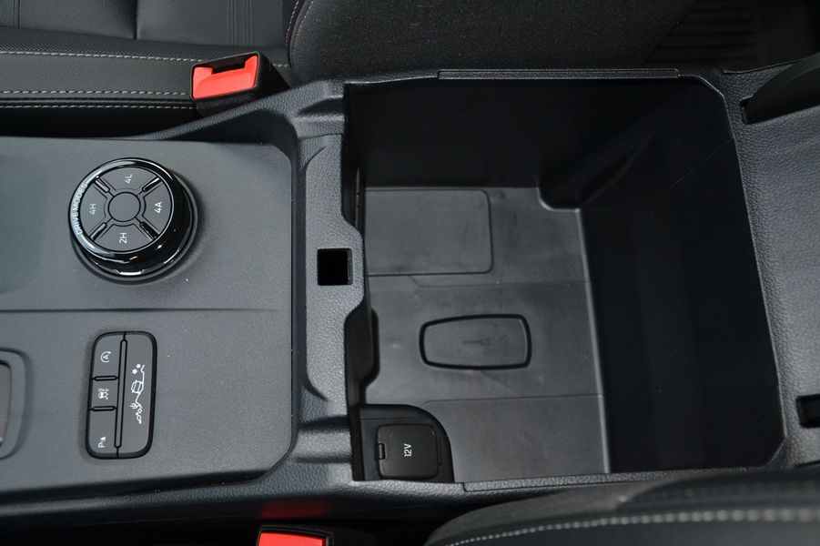 подлокотник Ford Ranger, новый Ford Ranger, пикап Ford, Ford Ranger 2024