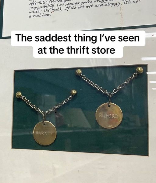 Находка на секонд-хенде, интересные вещи, покупки, раритет, памятная доска, фото, интересности, истории из жизни