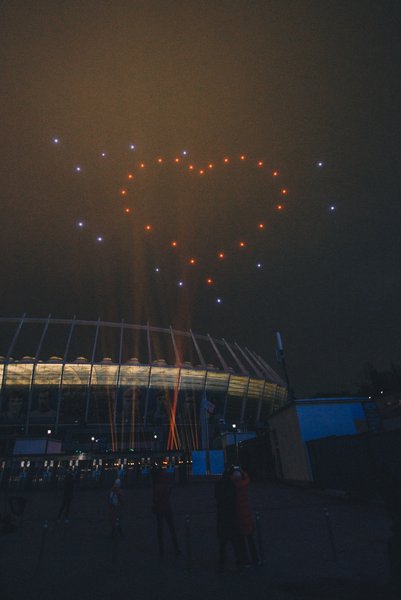 шоу дронов киев