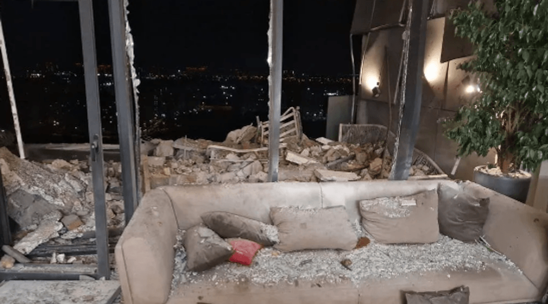 Російські дрони зруйнували квартиру ведучого телемарафону Ковальського