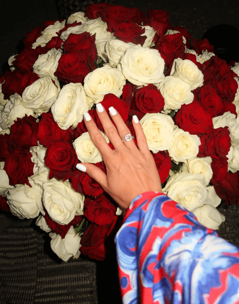 Иванна Плантовская с цветами