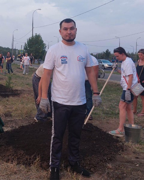 Олександр Іванов, Z-волонтер, російський волонтер, волонтер окупантів, волонтер РФ