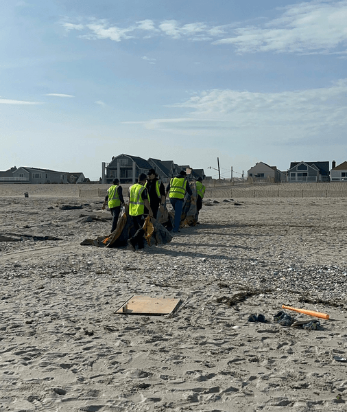 Аварийный трап выпал из самолета, надувной трап, часть самолета, проблемы с безопасностью, суд, подал иск, адвокат, самолет, лайнер, рейс