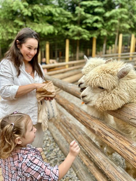 Наталка Карпа с дочкой