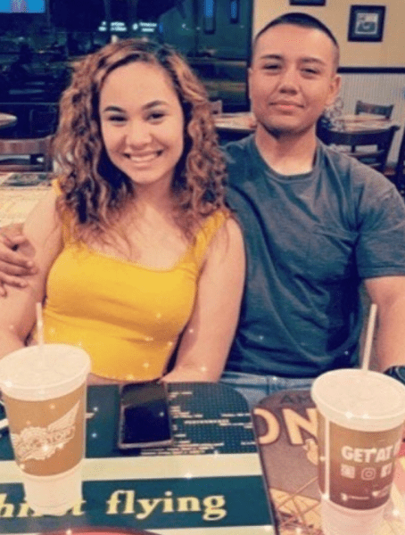 Карлос Падила и Анджела Гомес Женени седмица след срещата, двойката изненада с любовната си история