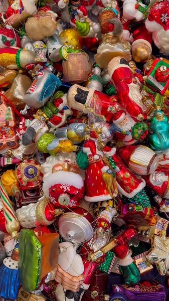 Кайли Дженнер, рождество, рождественская елка, огромная елка