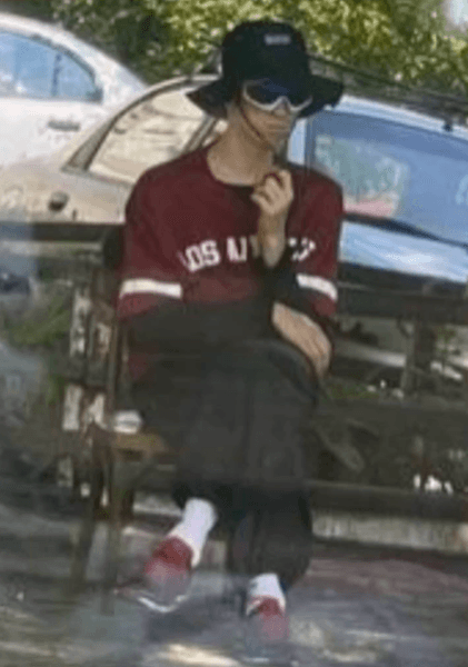 Изображение мужчины, который следил за Фарион