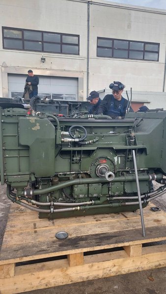 ремполк Фенікс, підготовка всу в Німеччині, навчання всу на заході, ремонт бронетехніки, Krauss-Maffei Wegmann