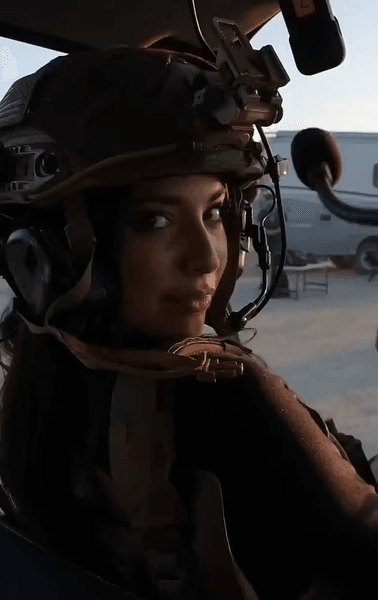 Блогер стрелял фейерверками с вертолета, блогера могут арестовать, Lamborghini, вертолет, спорткар, стрелял с вертолета в машину