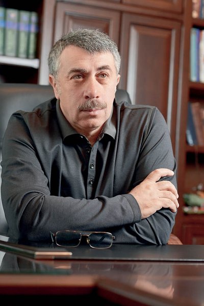 

Евгений Комаровский: "Проблема случается уже на этапе объяснения тонкостей грудного вскармливания. Действительно, что может понимать Комаровский в грудном вскармливании, если у него нет груди"
