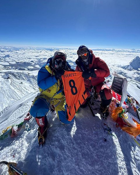 фото з вершини Евересту