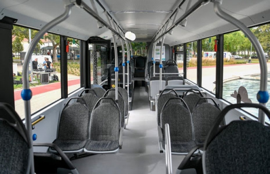 Новый электрический автобус "Икарус"