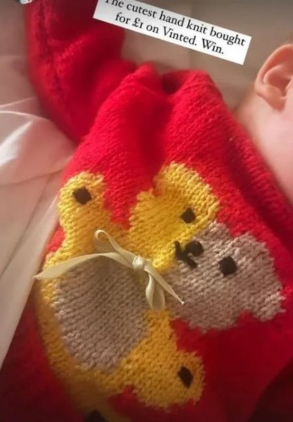 свитер Кэрри Джонсон