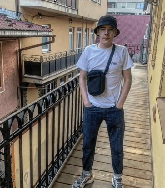 Ростислав Бондаренко