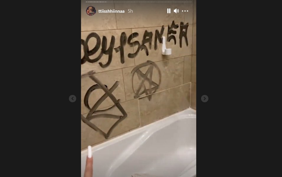 Блогерша, отель