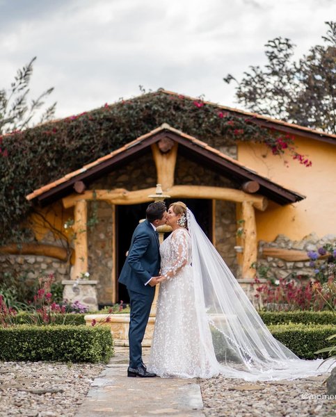 Колумбийская актриса Алина Лосано, ребенок в 55 лет, рождение малыша в период менопаузы, тест на беременность, курьезы