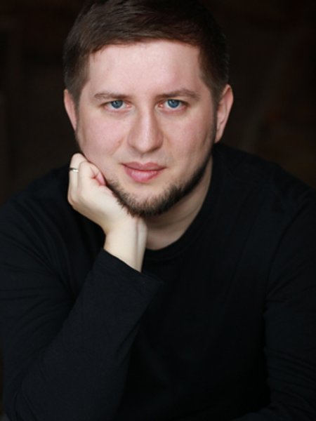 

Дмитрий Сидоренко: "В идеале хочется, чтобы человек пришел на фестиваль и погрузился в атмосферу. Чтобы это стало очень ярким фрагментом в его жизни, а не просто рядовым событием"
