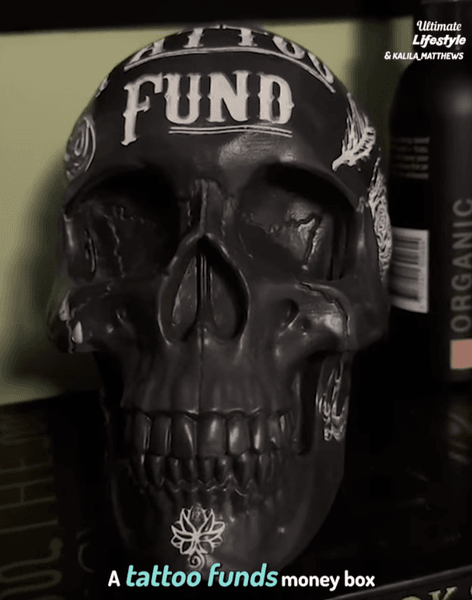 Украшение в доме готессы