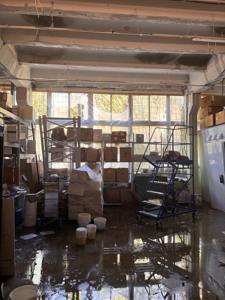 Последствия атаки по Киеву на складе издательства Наш Формат