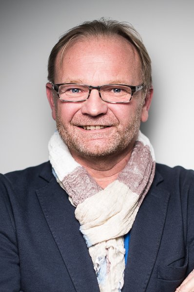 

Матиас Капс
