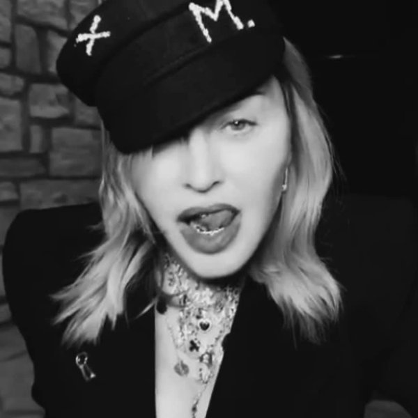 Мадонна, шляпа, Руслан Багинский, украинский дизайнер