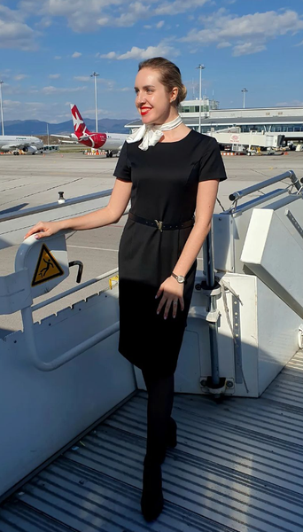 Робота стюардеси, цікаві питання, інтерв'ю, зарплата, секс пасажирів на борту, вимоги до зовнішності, авіація, туризм